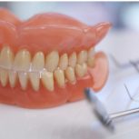 ساخت دندان مصنوعی توسط دندانپزشک