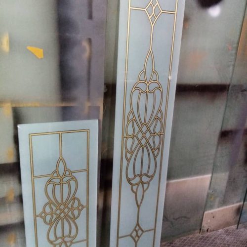 طراحی سند بلاست روی شیشه در تهران