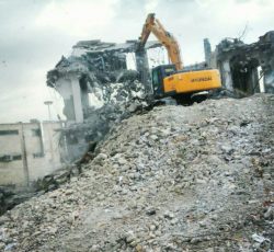 تخریب خاکبرداری وگودبرداری در تهران و حومه
