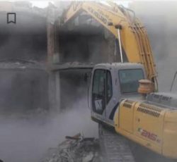 تخریب ساختمان وخاکبرداری برادران باپروانه کار در مشهد