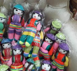 تولید و فروش عروسک روسی و بافت در سراسر کشور