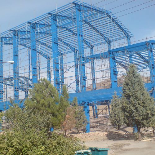 ارائه خدمات  پوشش سقف سوله خرپا شیروانی در تهران – شهرک صنعتی نصیر آباد