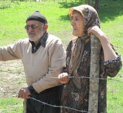 تهیه فیلم مستند یادگاری از بزرگان خانواده شما در شهریار