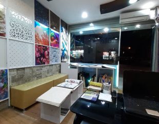 نصب و فروش انواع کاغذ دیواری ، پوستر سه بعدی و سقف کاذب در سراسر تهران