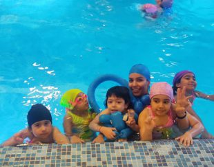 بهترین مربی آموزش شنا و ورزش در آب در اصفهان