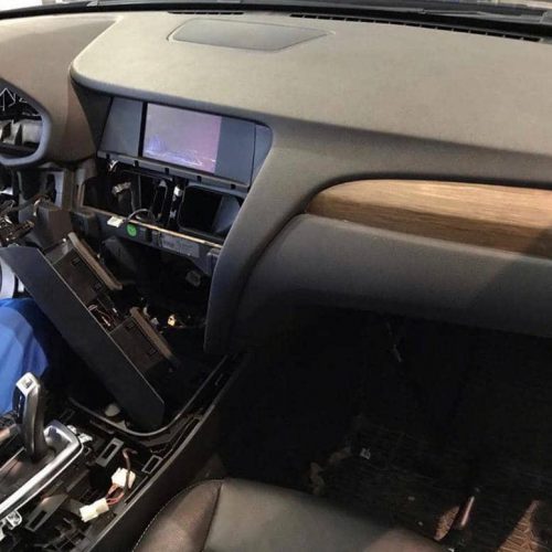 بهترین مرکز تعمیر و فروش پنل کاربری BMW ( پنل کاربری BMW X4 و BMW X6 و BMW X3 و انواع پنل کاربری BMW اتاق 7 ) در تهران – سهروردی شمالی