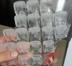 یخ ثامن – بهترین مرکز فروش و پخش یخ حبه ای در رشت