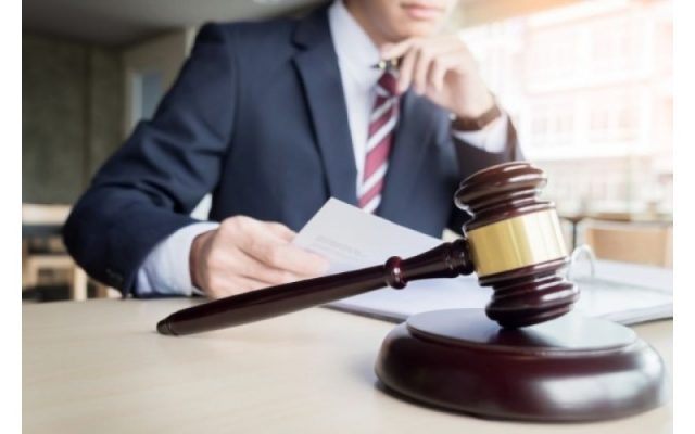 وکیل کیست و یک وکیل چه وظایفی دارد؟